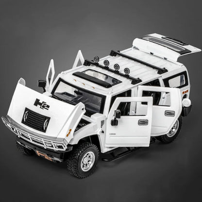 1:24 Hummer H2 Alloy Car Model Diecasts Toy Vehicles with Light and Sound Pull Back Off-road Vehicles for Child Collection Toys