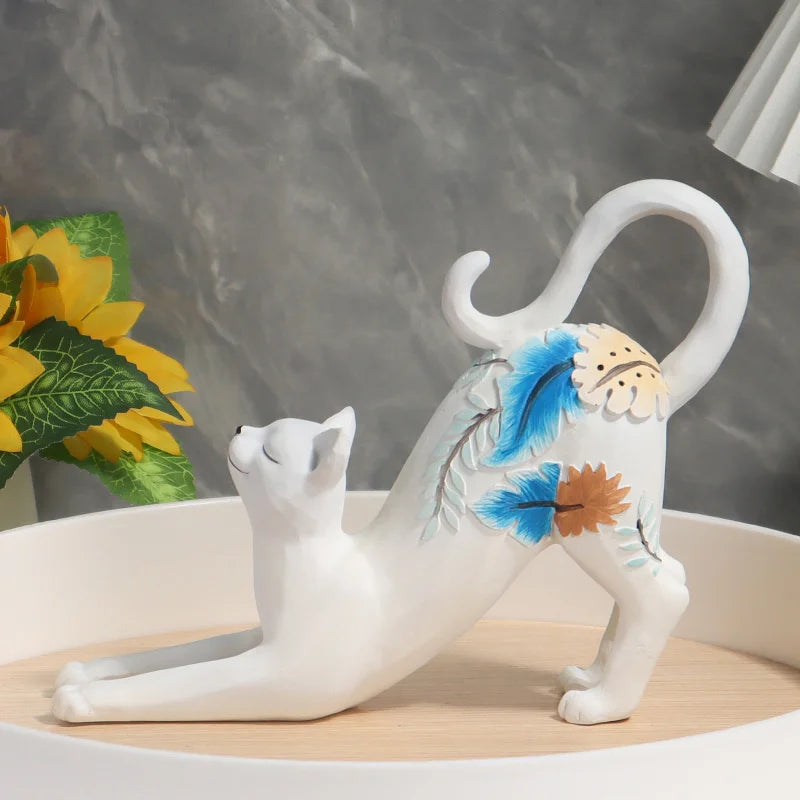 White Lying Cat Painted Resin Ornament, Elegant and Cute Design, Perfect for Home Decor, Desk Display, Bookshelf Decoration