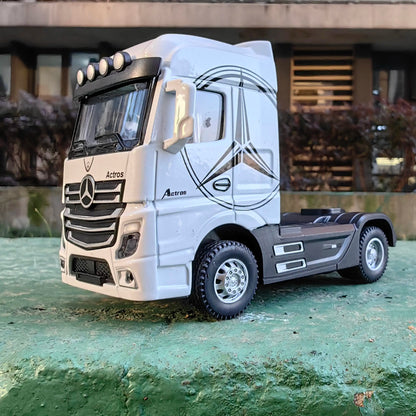 1:50 Large Diecast Alloy Truck Car Model Toys Container Pull Back Sound And Light Transport Vehicles Model Toys For Boys Gifts