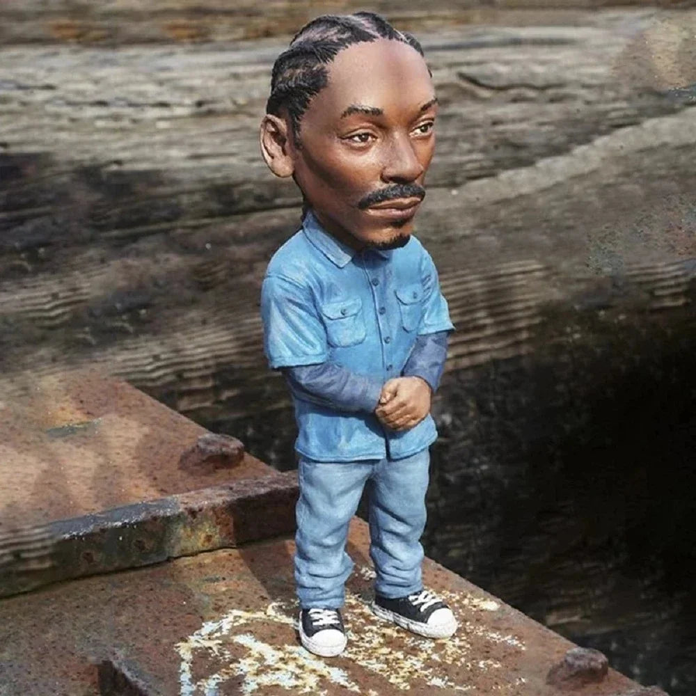 Tupac Figurine New Rapper Star Cool Hip Hop Guy Ornaments Creative Desktop Statue Home Living Room Office Decor Doll Rapper