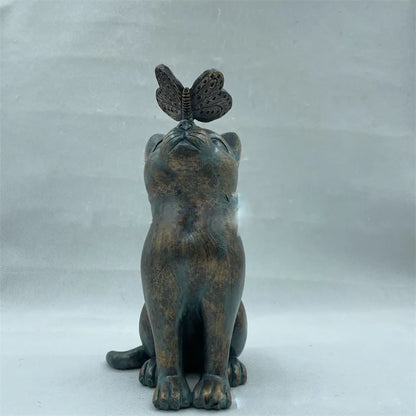 Curious Cat with Butterfly Ornaments Resin Animal Figurines for Countyard Retro Home Decor Outdoor Fairy Garden Antique Imitatio