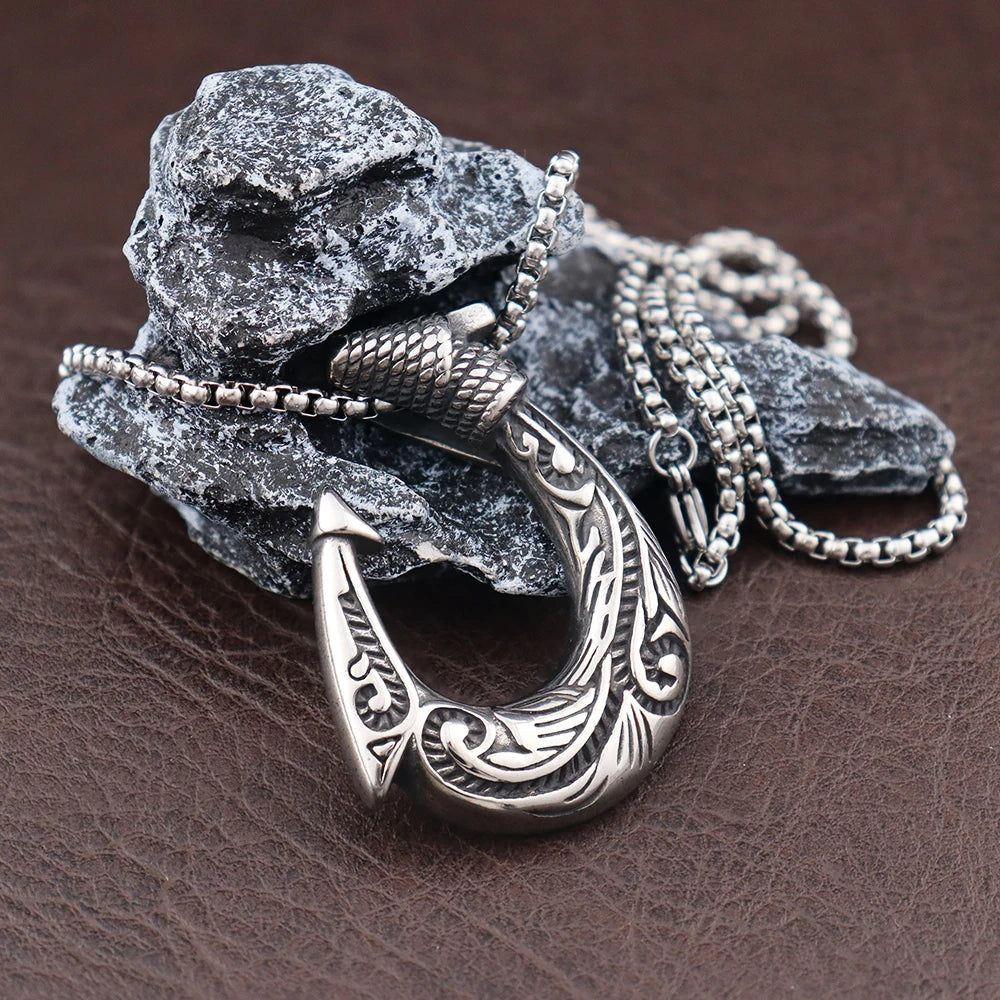 Maui Magic Fish Hook Necklace Pendant Men Vintage Punk Style Stainless Steel Pirate Anchor Necklace Biker Jewelry Gift Wholesale