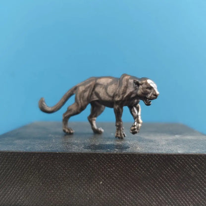 Mini Brass Leopard Ornaments Study Desk Bookcase Decorations Small Animal Sculpture African Money Cheetah Car Interior Decor