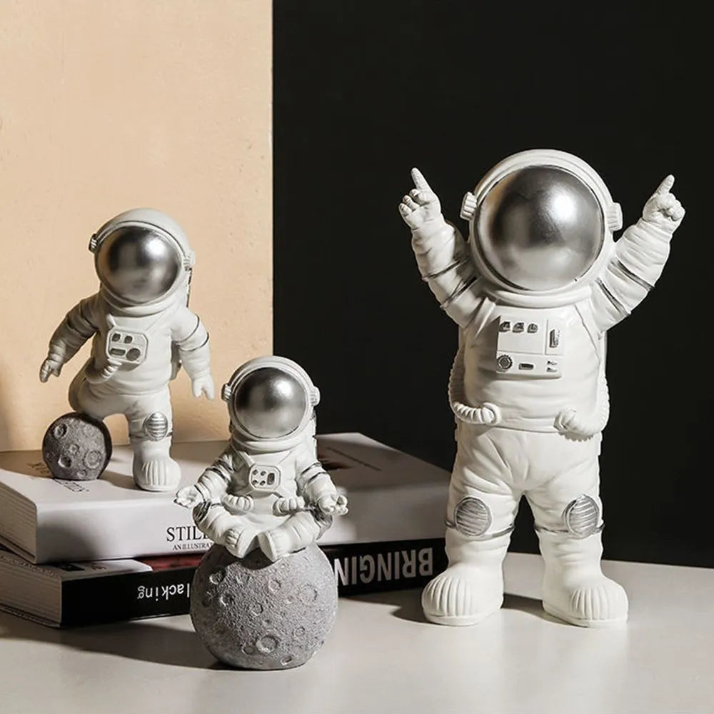 Astronaut Figurines Christmas Resin Spaceman Moon Sculpture Decorative Cosmonaut Statues Miniatures Gift for Kids Toy Home Decor