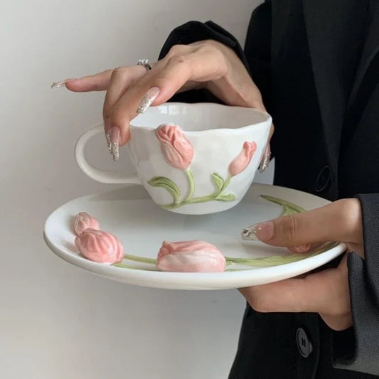 3D-geprägte Tasse, Tulpen-Keramikbecher, Kaffeetassen, handgeklemmte, unregelmäßige Blumen-Milch-Teetasse, Haferflocken-Frühstücksbecher, Trinkgeschirr