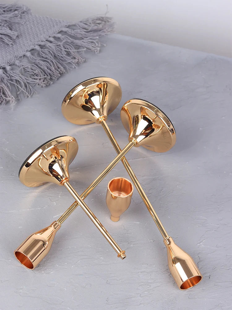3 Teile/satz Europäischen stil Metall Kerzenhalter Kerzenhalter Mode Hochzeit Tisch Kerze Stehen Exquisite Kerzenhalter Weihnachten Tabl