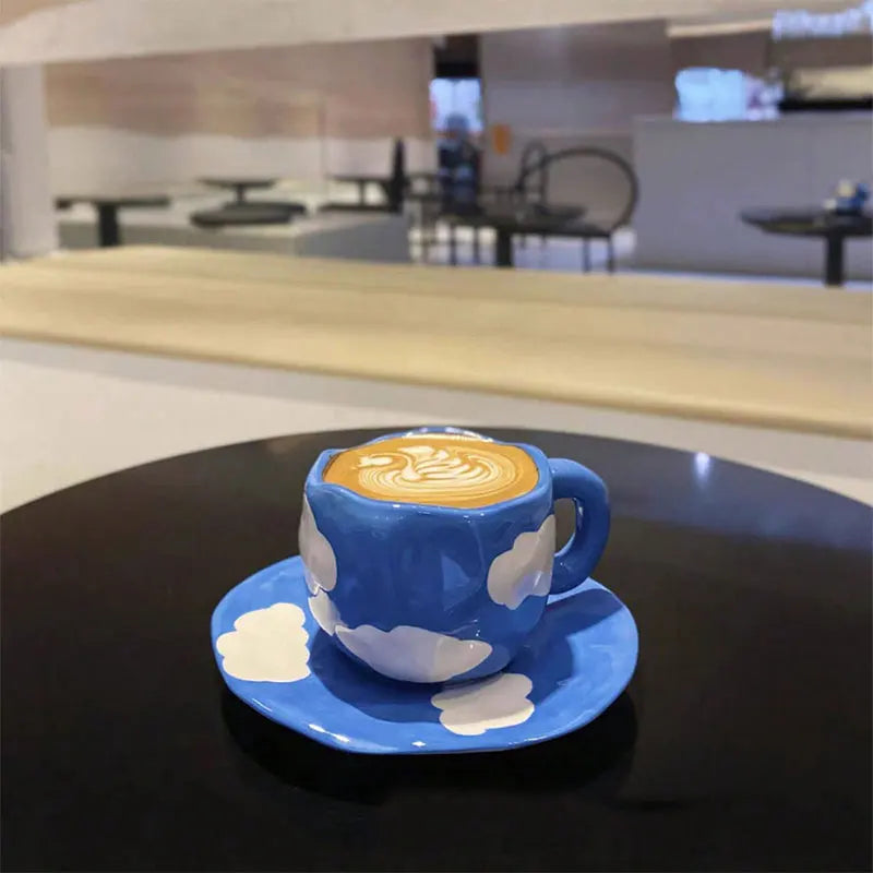 1 ensemble tasse en céramique bleu ciel et nuages ​​blancs avec plateau fleur peint à la main rayé tasse en céramique et ensemble d'assiettes ensemble de tasse à café