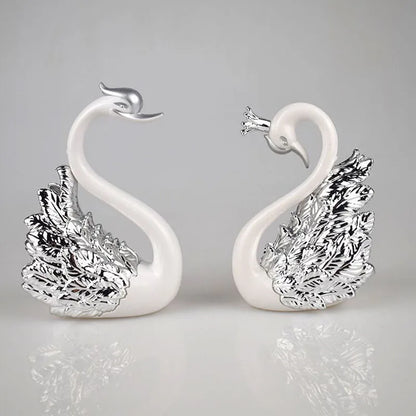 Mini Swan Couple Model Figurine Collectibles Car Interior Wedding Cake Decoration Wedding Gift for Guest Home Accessories