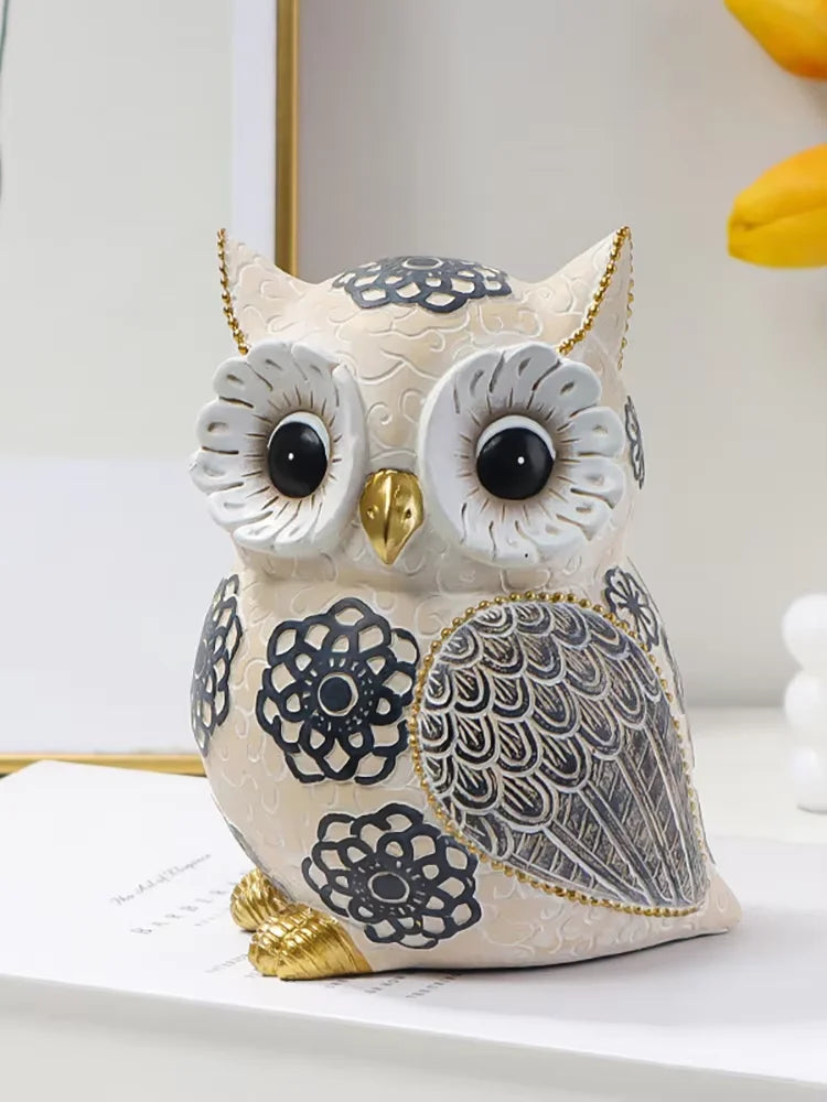 Whimsical Owl Sculpture Decor - Unique Home Accent Piece & Perfect Gift for Animal Lovers