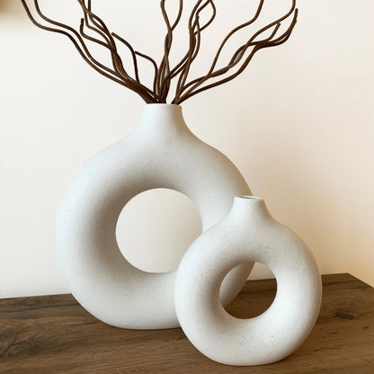 Nordic Vase Circular Hollow Ceramic Donuts Flower Pot Home Living Room Decoration Accessories Interior Office Desktop Decor Gift