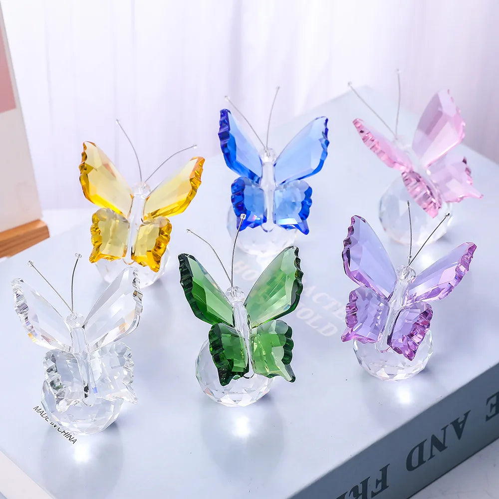 Crystal Cut Butterfly Ornament Decoration for Office Table Home Bedroom Crystal Ball Figurine Desk Table Window Ornaments Gifts