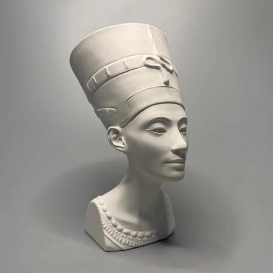 Nefertiti Bust Ancient Egypt Museum Replicated Gypsum Sculpture Desktop Ornaments Modern Home Decoration Aesthetic Art Figurine