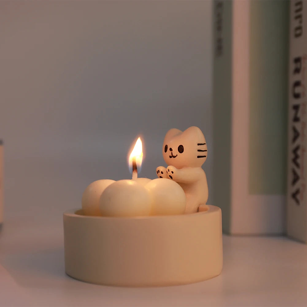 Cartoon Kitten Candle Holder Resin Cute Scented Candle Holder Creative Kitten Aromatherapy Candlestick Gift for Cat Lover