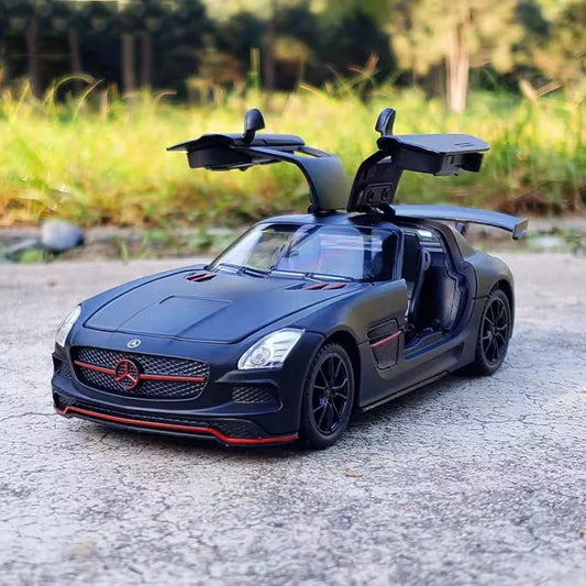 1:32 Scale Alloy SLS GLE 63S Cars Model Toys Sound Light Miniature Toy Car 4 Doors Opened Vehicle Boys Birthday Collection Gifts