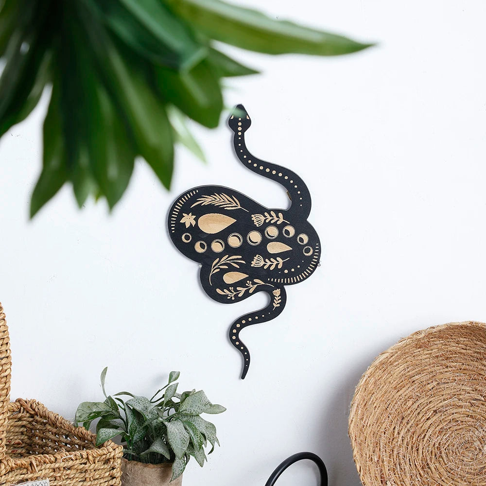 Black Snake Hanging Wall Decor Boho Witchy Wooden Snake Wall Art Room Living Room Bedroom Apartment Aesthetic Home Decoration