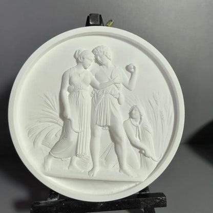 Creative Plaster Sculpture Desktop Small Ornaments Nordic Character Desktop Art Decoration Home Office Relief Painting