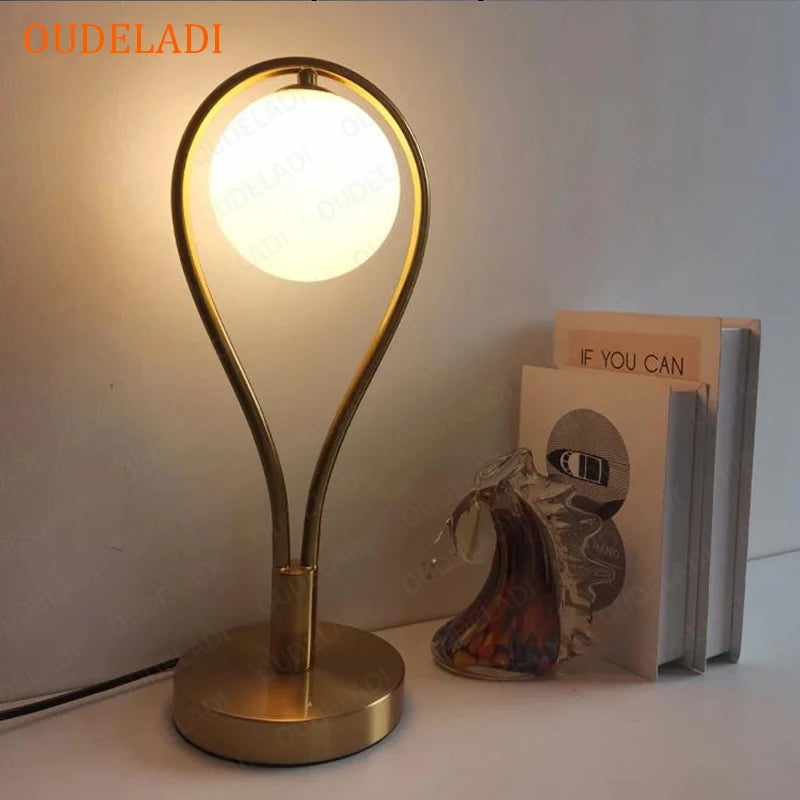 Nordic LED Glass Ball Brass Table Lamp Modern bedroom Living Room Study bedside Hotel Home Decor Desk Lamp Push switch