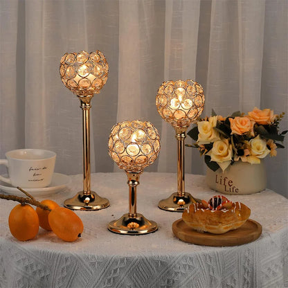 Wedding venue floral arrangements, hotel window decorations, home wedding props, gold-colored wrought iron candle holders.
