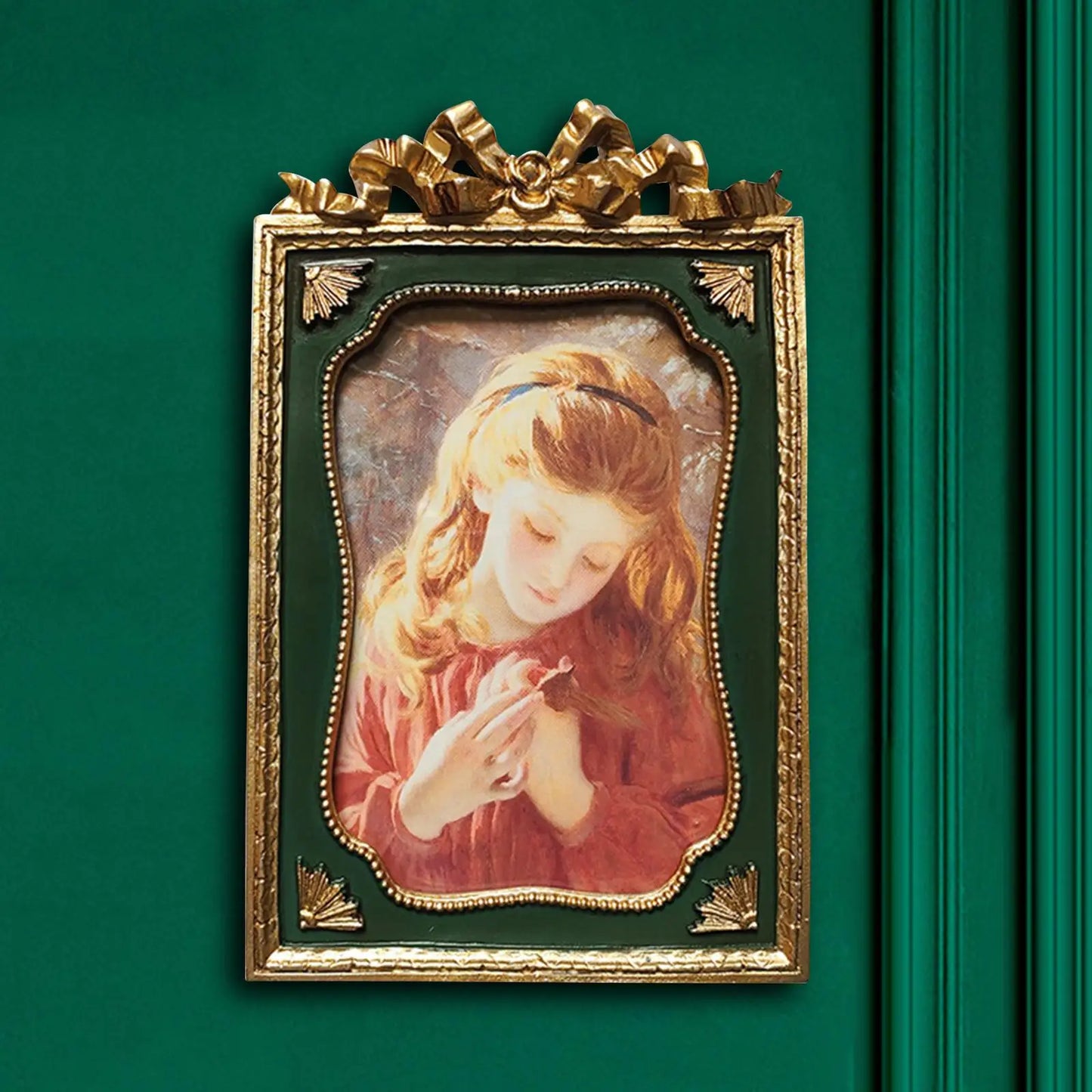 Retro Green Resin Photo Display Frame Tabletop Wall Hanging European Style