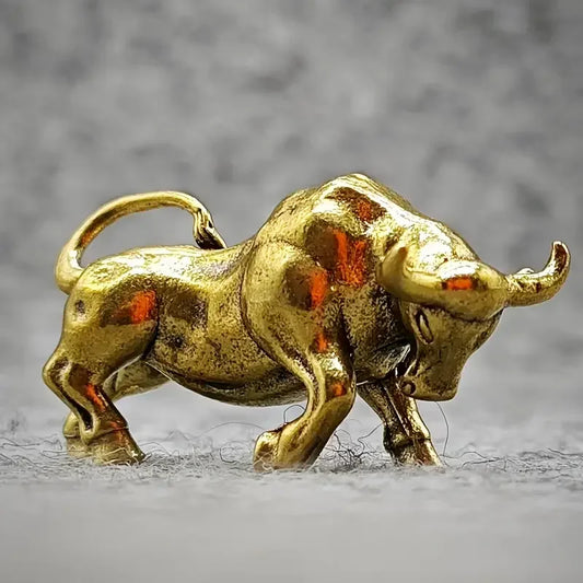 Vintage-Style 3D Bullfighting Miniature Metal Sculpture - Perfect for Home & Office Decor, Keychain Charm, or Collectible Gift