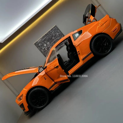 1/18 Mustang GT500 Toys Model Car Alloy Diecasts Vehicle Model with Light and Sound Super Sport Car for Boys Birthday Gifts