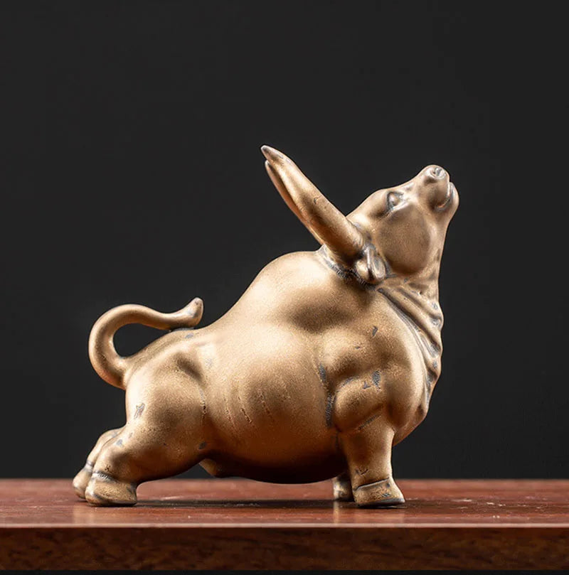 Creative Ceramic Bull Decoration - Home, Living Room, Tea Room, Office Desktop Decoration - Mascot, Zodiac, and Gift Gifts