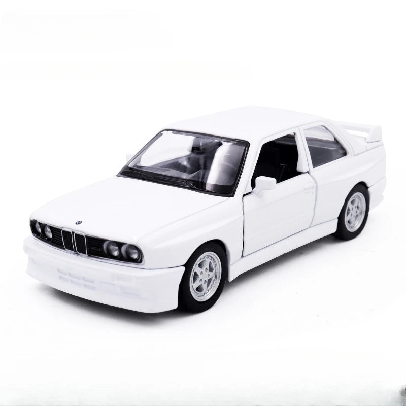 1:36 BMW M3 1987 Alloy Car Model Diecast Toy Rubber Tires Wheel Pull Back Vehicles 2 Doors Opened Cars for Boys Birthday Gifts