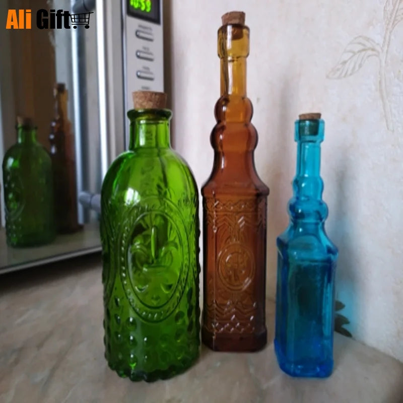 Small Vintage Carved Glass Vase Tower Vases for Home Decoration Photo Prop Crystal Potion Bottle Green Plant Flower Decor