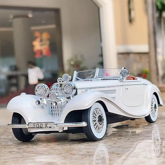 1:24 500K GT Vintage Car Alloy Diecast Model Toys Light Sound Cars Wheel Pull Back Vehicles Models Collection Kids Toys Gifts