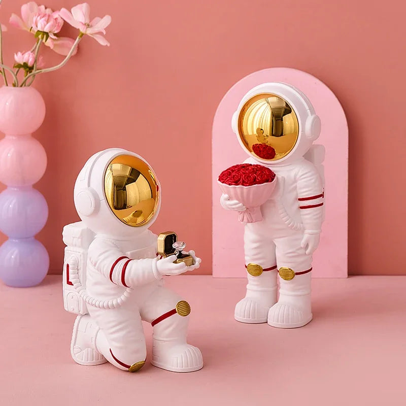 Resin Space Romantic Astronaut Figurines Creative Crafts Lovely Home Office Bedroom Decorations Wedding Gifts Desktop Ornaments
