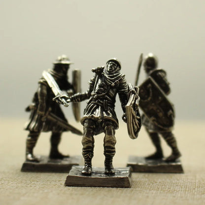 Mediaeval Legion Knight Soliders Model Toy Figurines Miniatures Pure Copper Men Gifts Desktop Ornament Decoration Crafts Metal