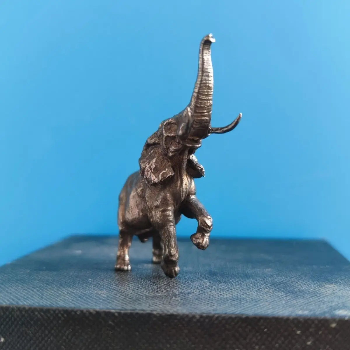 Brass Aged Elephant Ornaments Bronze Creative Elephant Living Room Desktop Statue Home Decor Desk Animal Ornament Crafts Art