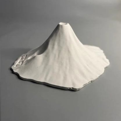 Japanese-Style Minimalist Modern Sculpture of Mount Fuji Creative Desktop Art Miniature Ornaments Birthday Gifts Art Statue