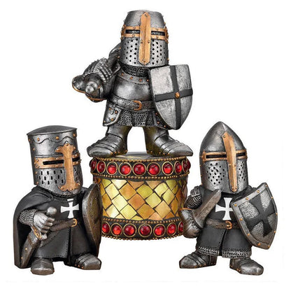 1pc Outdoor Garden Resin Statue Medieval Garden Knight Gnomes Guard Statues Sculpture for Yard Lawn Art Decor Ornaments