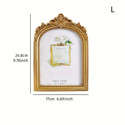 European Retro Gold Arched Carved Picture Frame Elegant Room Decoration Gold Wall Mounted Picture Frame Desktop Decoration