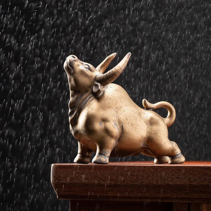 Creative Ceramic Bull Decoration - Home, Living Room, Tea Room, Office Desktop Decoration - Mascot, Zodiac, and Gift Gifts