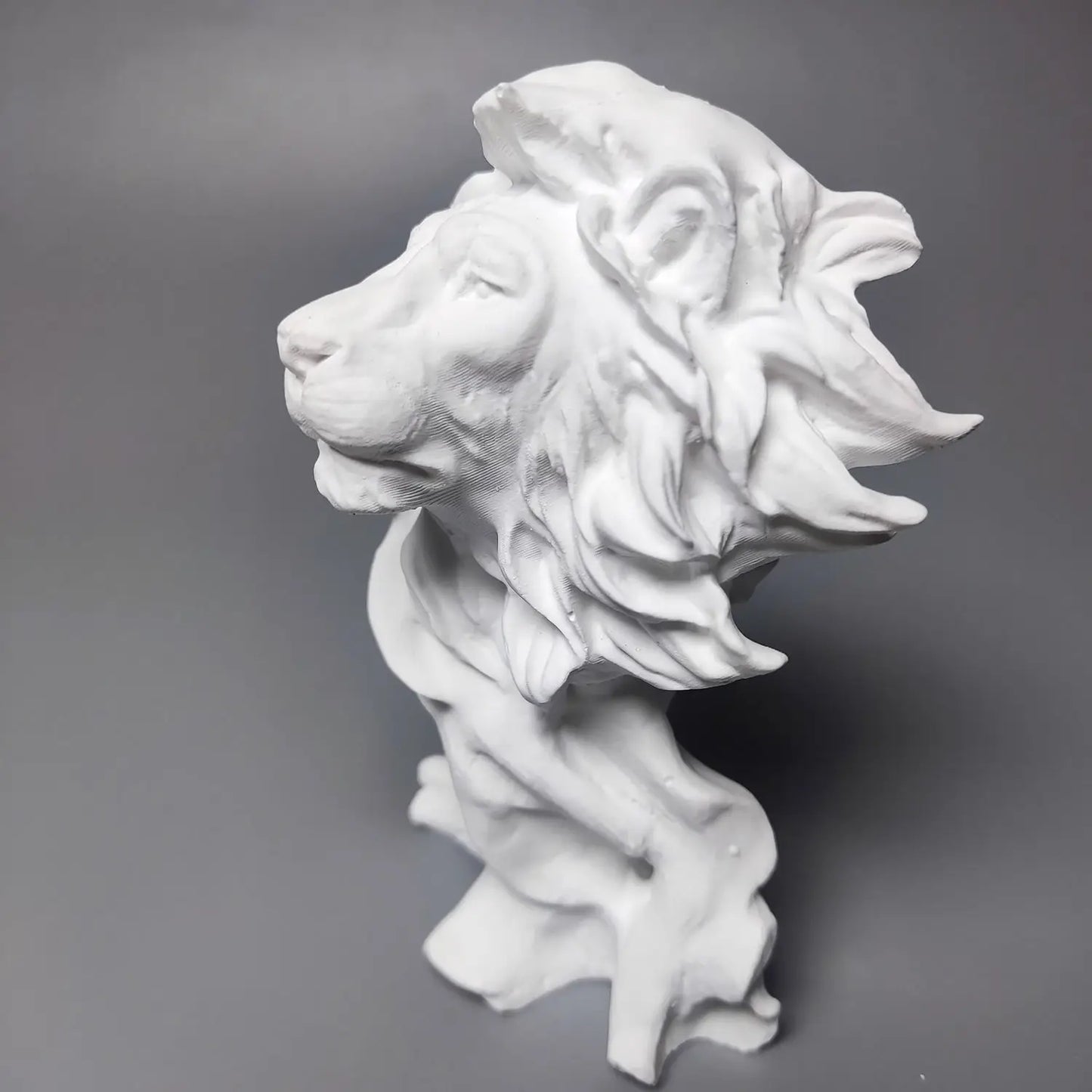 European Lion Bust Plaster Portrait Art Gypsum Retro Relief Desk Ornaments Art Aesthetic Sculpture Creative Animal Ornament