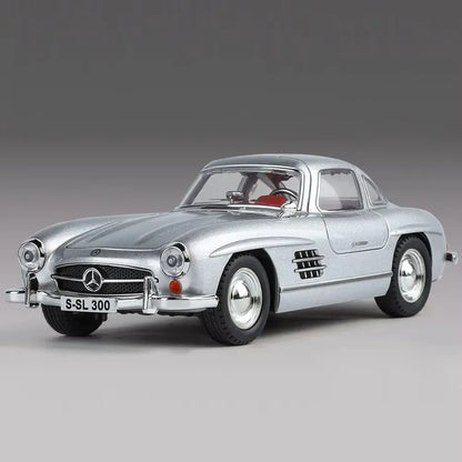1:24 300SL Alloy Toys Diecast Models Cars 4 Doors Opened Vehicles Light Music Wheel Steering Vintage Car Children's Day Gifts