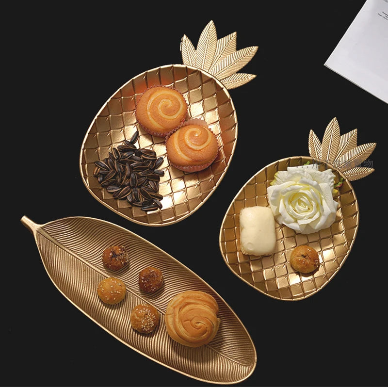 Nordic Decorative Tray Jewelry Pallet Fruit Snack Dish Table Decoration Gold Pineapple Leaf Shape Serving Tray Storage Organizer