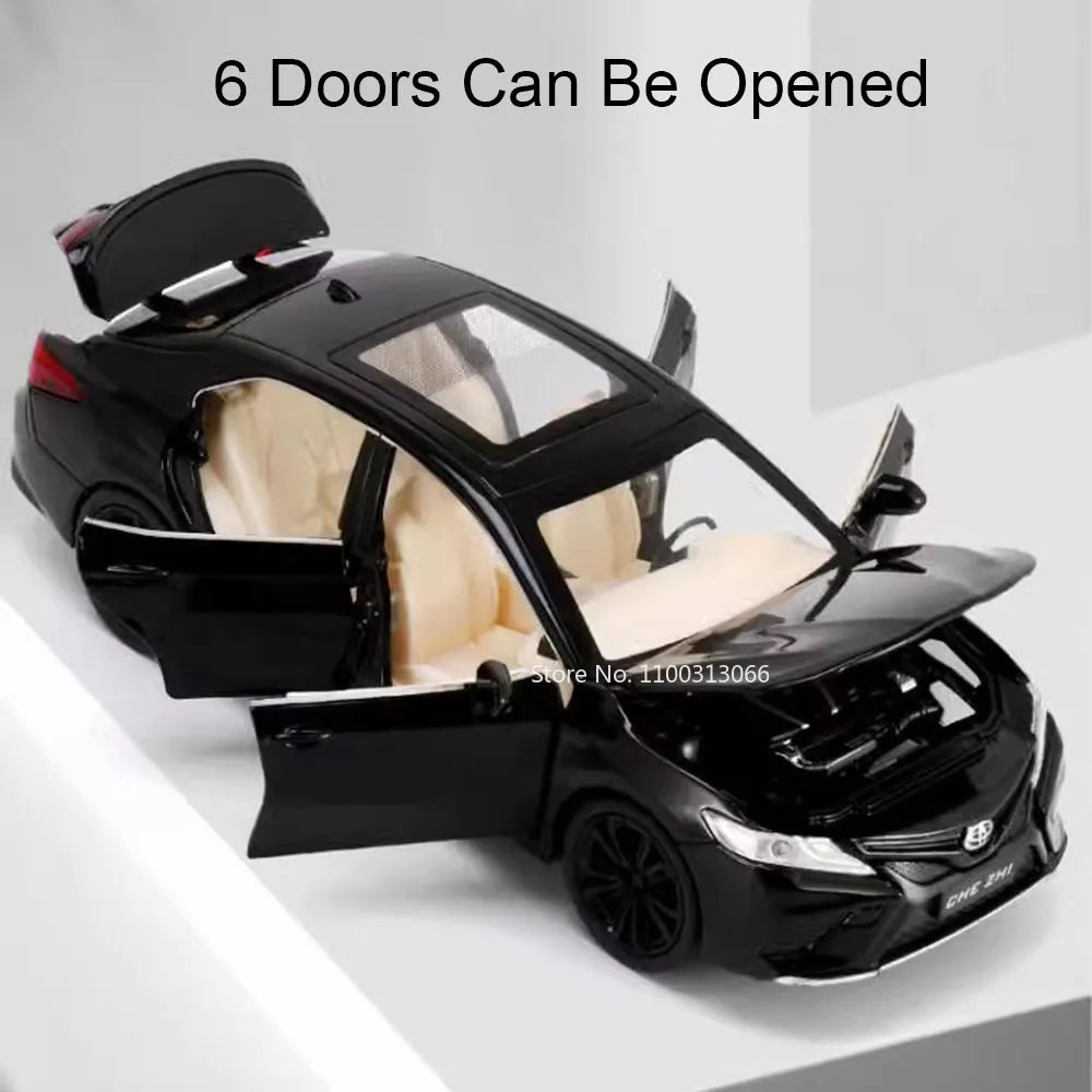 1:24 Camry RAV4 Models Cars Toys Rubber Tires Miniature Vehicles 6 Doors Opened with Light Music Car for Child Festival Gifts