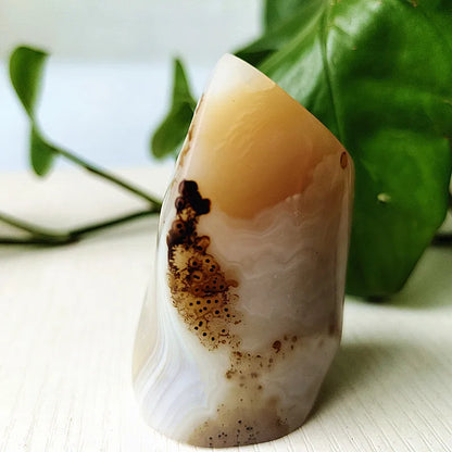 Natural Stone Moss Agate Ice Cream Flame Shaped Witchcraft Spiritual Meditation Energy Stone Home Feng Shui Crystal Ornaments