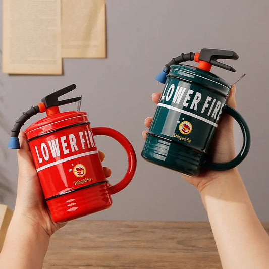 Kreative Keramik-Kaffeetasse, Retro-Feuerlöscher-Form, lustige Tasse mit Deckellöffel, personalisierte Teetasse für das Büro, seltsame Tasse, 480 ml