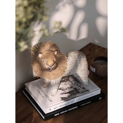 Nordic Style Little Lion Art Ornaments Bedroom Living Room Home Luxury Office Cabinet Decor Modern Art Resin Sculpture Ornament