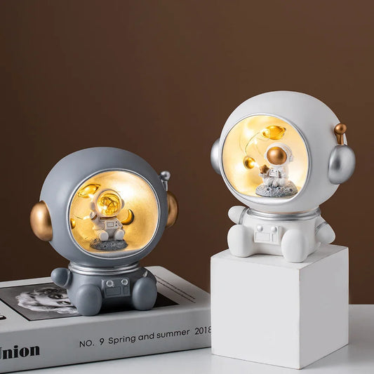 Lovely Astronaut Figurine Resin Sculpture Modern Home Decor Miniatures Table Ornaments Cosmonaut  Kids Gift Figurines for Decor