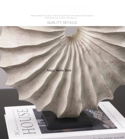 Resin Whelk Statue Handicraft Home Decoration Nordic Modern Decorative Figurines for Office Living Room Bookshelf Decoration