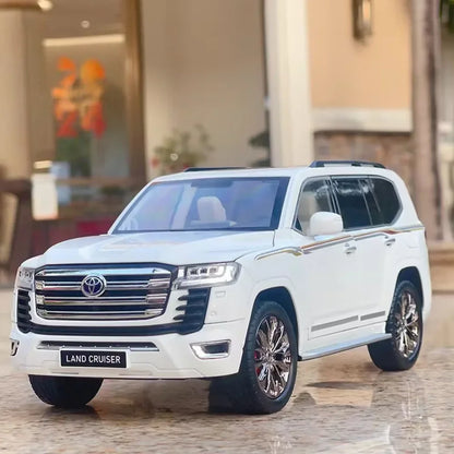 1:18 Alloy Diecast Land Cruiser LC300 Models Toys Cars 6 Doors Opened SUV with Light Music Pull Back Vehicles Toddler Kids Gifts