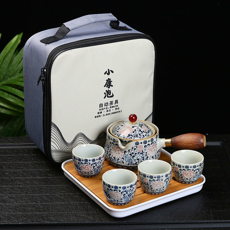 Conjunto de chá de viagem japonês