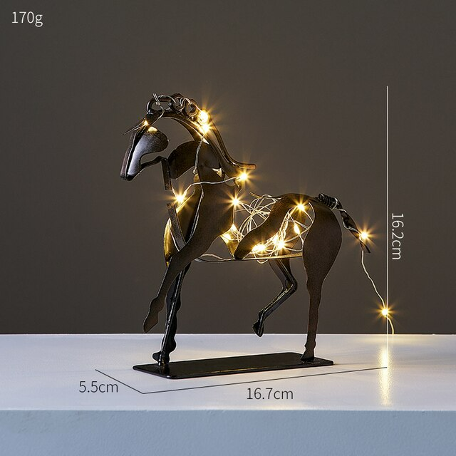 Decoração de casa Escultura de cavalos de metal Adonis Tridimensional abstrato abstrato de desktop decoração de escritórios de Natal enfeites de Natal