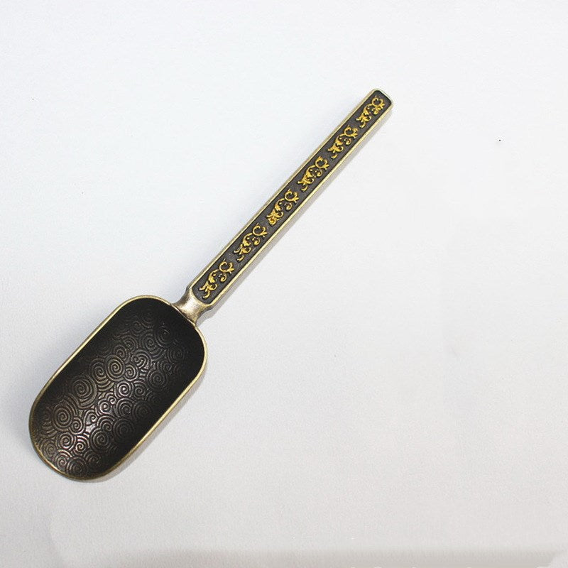 Colher de chá de liga de bronze dourada feita à mão