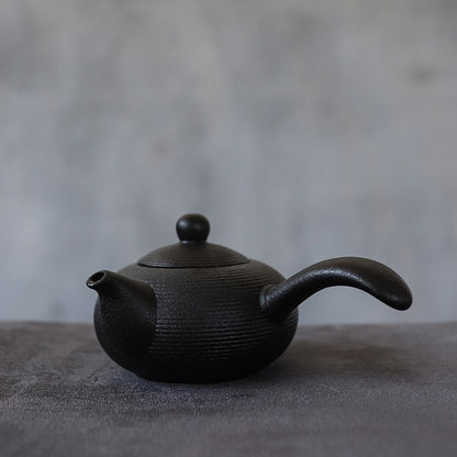 Tea tea in ceramica in ceramica da stolla nera Kyusu fatte a mano 165 ml